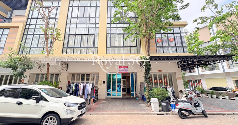 ផ្ទះសម្រាប់ជួល - បុរីប៉េងហួតបឹងស្នោរ