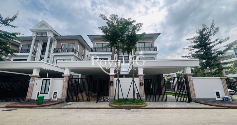 Twin Villa For Sale in Borey Peng Hout Boeng Snor