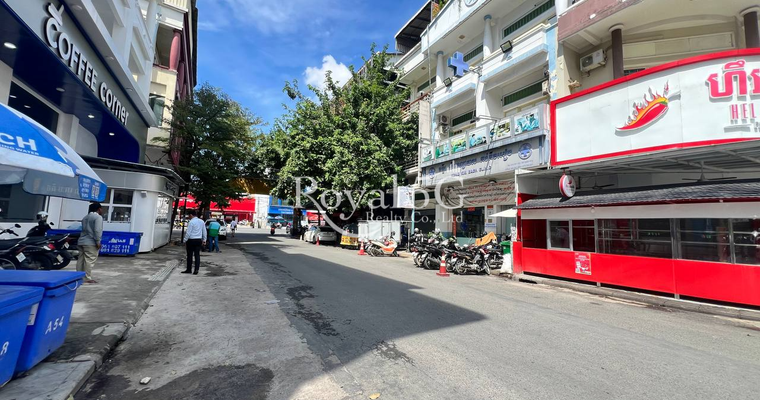 ផ្ទះសម្រាប់ជួល- ទំនប់ទឹក