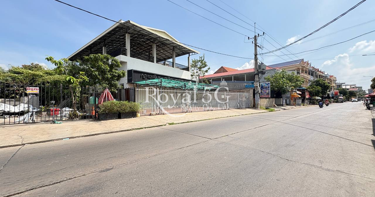 ដីសម្រាប់ជួលឬស្សីកែវ