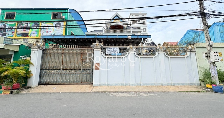 House For Rent/Sale - Toul Tompong 2