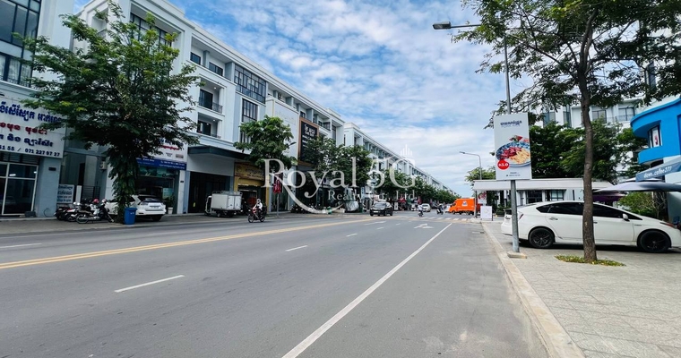 shophouse for rent - Chipmong271