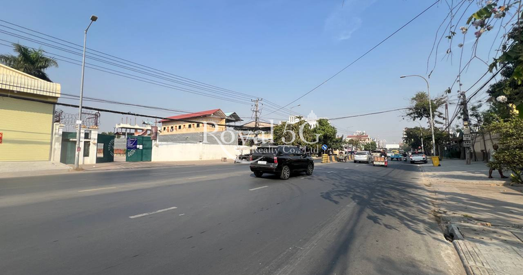 ឃ្លាំងសម្រាប់ជួលសង្កាត់ចាក់ង្រែក្រោម​  ខណ្ឌមានជ័យ ភ្នំពេញ