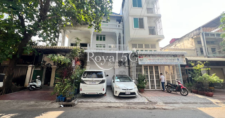Shophouse for rent - Khan Daun Penh