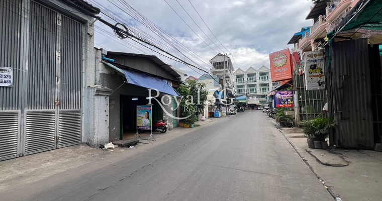 ឃ្លាំងសម្រាប់ជួលសង្កាត់ស្ទឹងមានជ័យ ភូមិដំណាក់ធំ