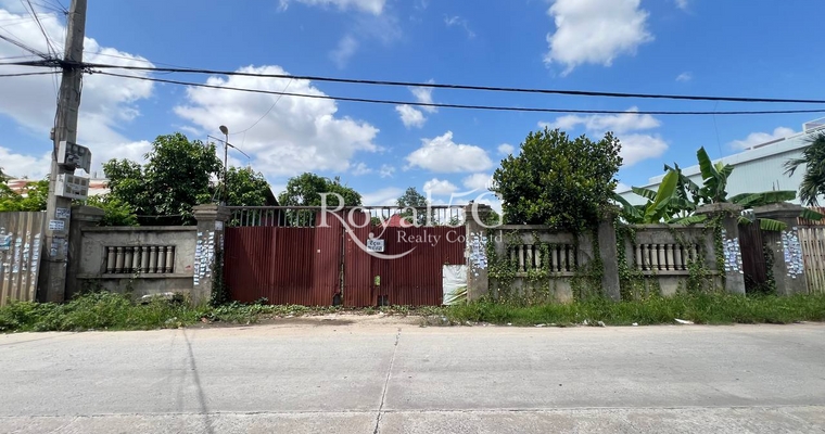 LAND ​For​ RENT​  ​sen sok