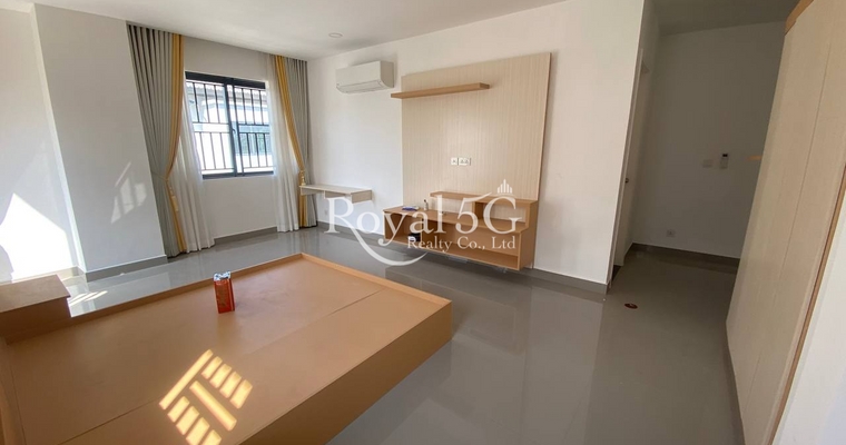 Queen Villa for rent at Chipmong Landmark NR1