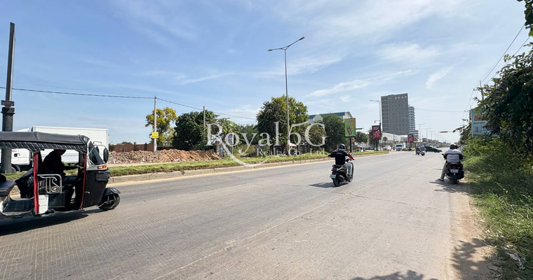 Land for sale at hanoi