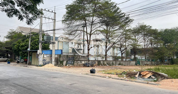 Land for rent at phnom penh thmei