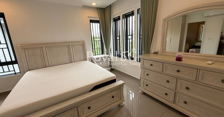 Villa queen A Chip mong parkland 598 for rent