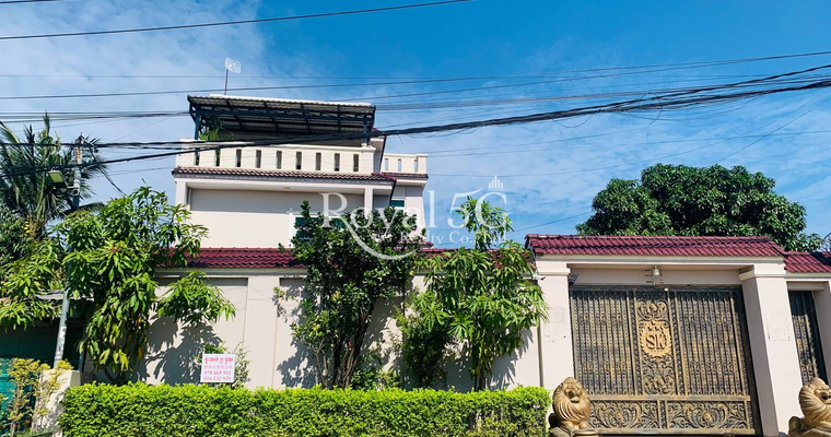 ផ្ទះសម្រាប់លក់ ឬស្សីកែវផ្លូវ៥៩៨