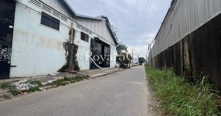 ឃ្លាំងសម្រាប់ជួល ខណ្ឌ ដង្កោ ជិតវត្ដ សំបួរ