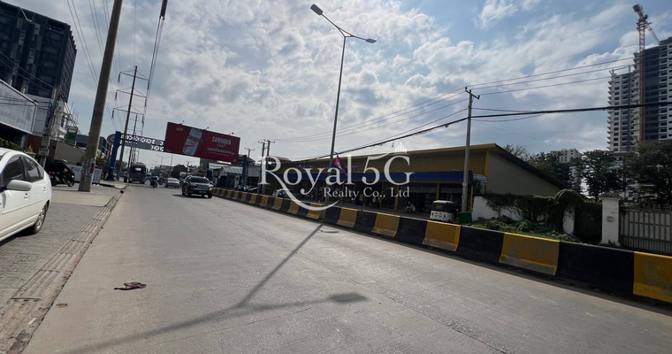 Land for rent at mong rithy street
