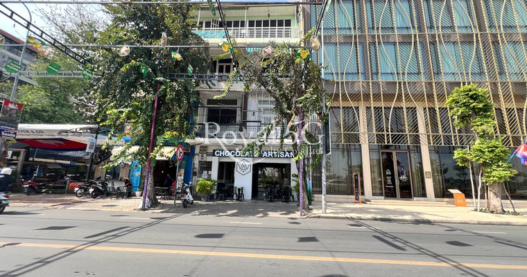 ផ្ទះសម្រាប់ជួល- ផ្សារចាស់