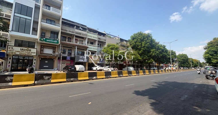 House for rent - Kampuchea Krom blvd