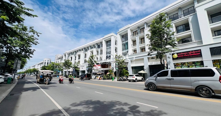 2 units Shophouse for rent and sale at chipmong 271