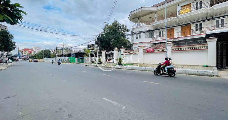 ផ្ទះសម្រាប់ជូលនៅទូលគោក