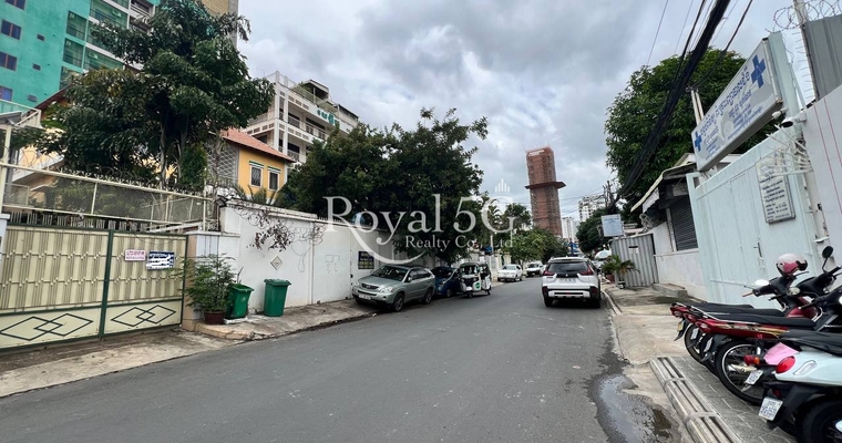 Villa For rent- Daun Penh