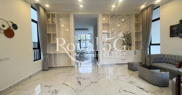 Queen Villa at Borey Vistar, Near AEON3 and Techo International Airport