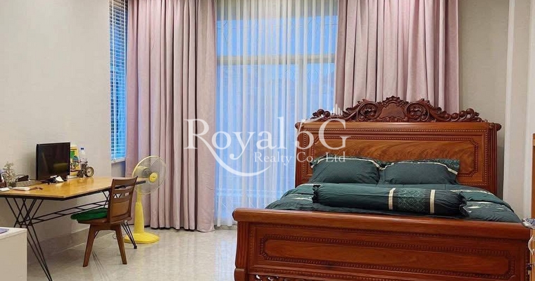 -​king villa for  sale/ rent