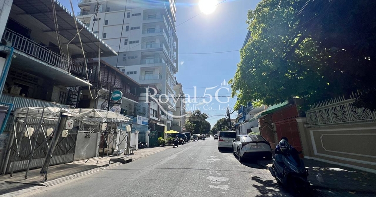 Building For Rent- Daun Penh