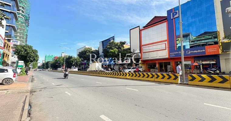 Building For Rent Street Mao Tse toung