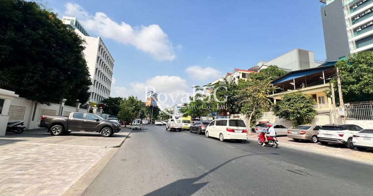Land For Rent- Daun Penh