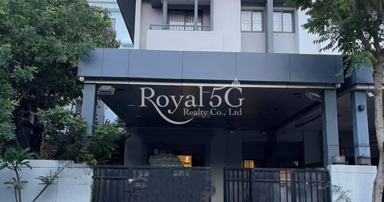 Twin Villa at Chip mong land 271