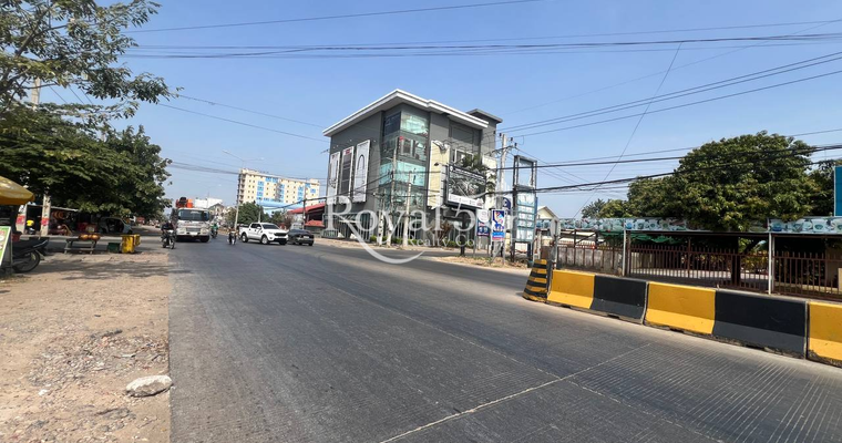 Land For rent at 598