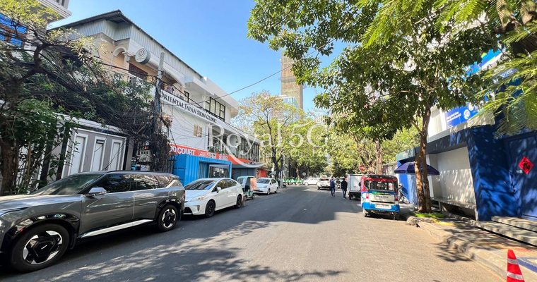 Building For Sale- Boeng kengkang1