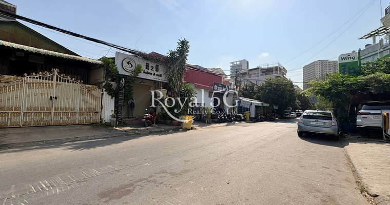 Warehouse For Rent - Sangkat Beongkok1 khan Toulkork