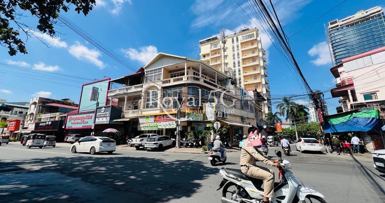 - House For sale/ sale