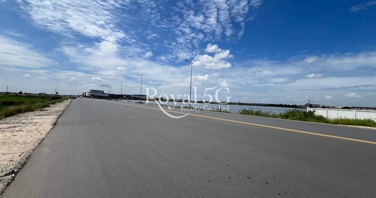 LAND FOR SALE NEAR AEON MEAN CHEY