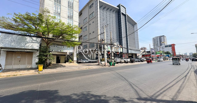 House for rent at street 1986