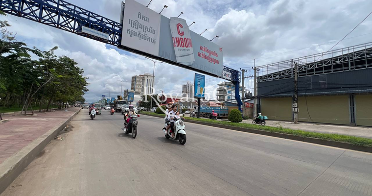 ឃ្លាំងសម្រាប់ជួលនៅសែនសុខ