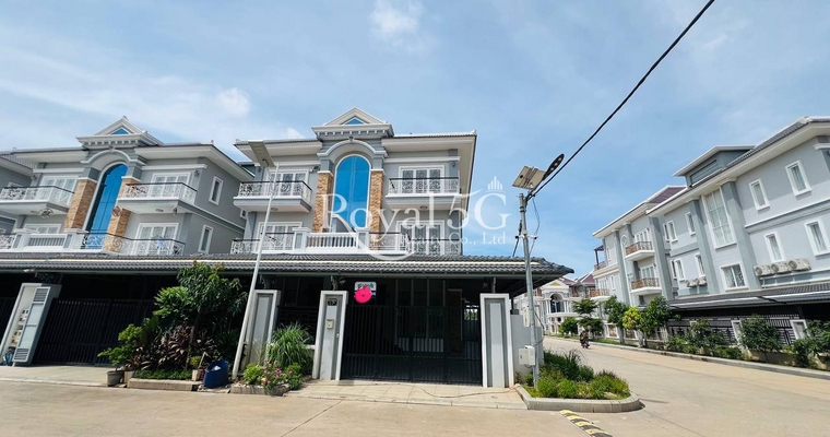 House For sale