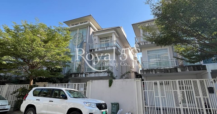 House for sale borey oukide 2004