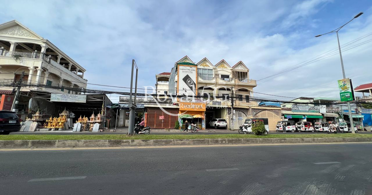 ផ្ទះសម្រាប់លក់ នៅឬស្សីកែវ