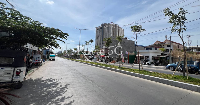 ដីសម្រាប់ជួលនៅផ្លូវ93