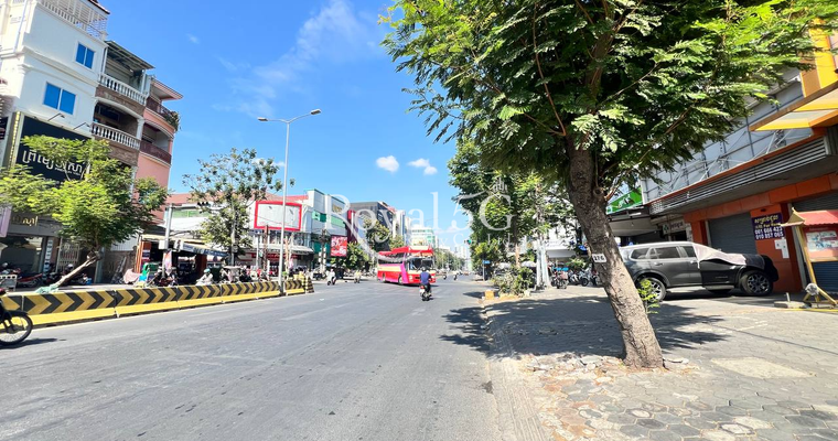 House For Rent- Mao Tse Tong