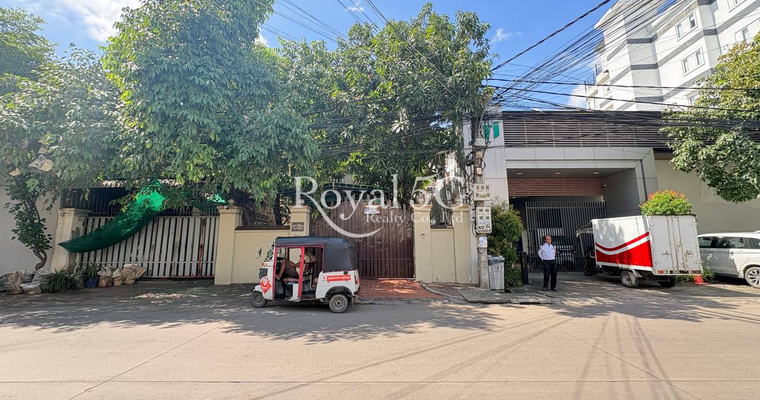 House For Rent - Sangkat Psar Dermtkhov