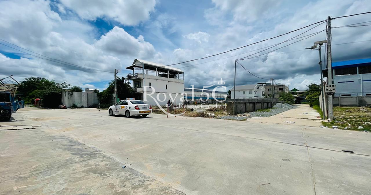 ដីសម្រាប់ជួល​ ផ្លូវឧញ្ញាទ្រីហេង