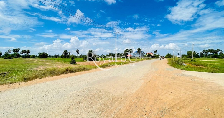 Land for sale - Sarong Tong