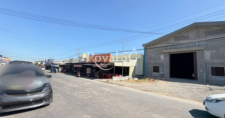 Warehouse For rent at sensok ​krieng thnong