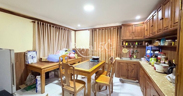 House For Urgent Sale Krong Takhmau Kandal Province