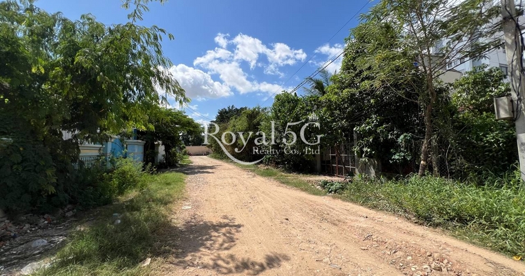 Warehouse for sale dangkor