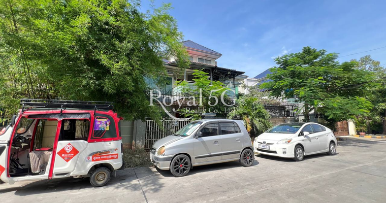 វីឡាជួលនៅបឹងទំពុន