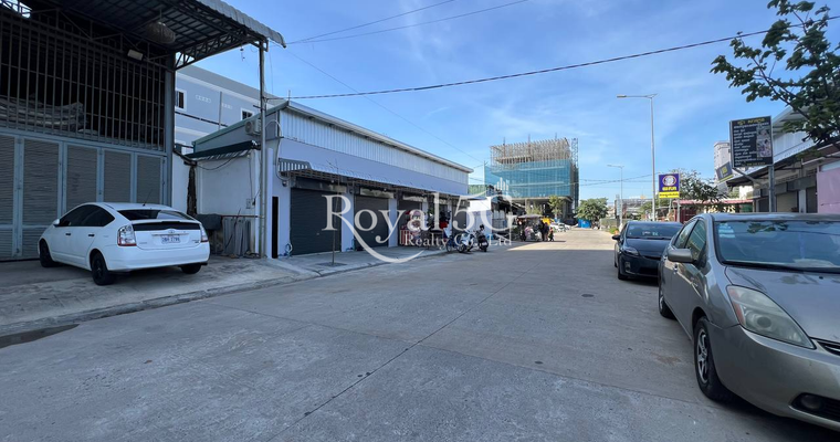 ឃ្លាំងសម្រាប់ជួល នៅភ្នំពេញថ្មី