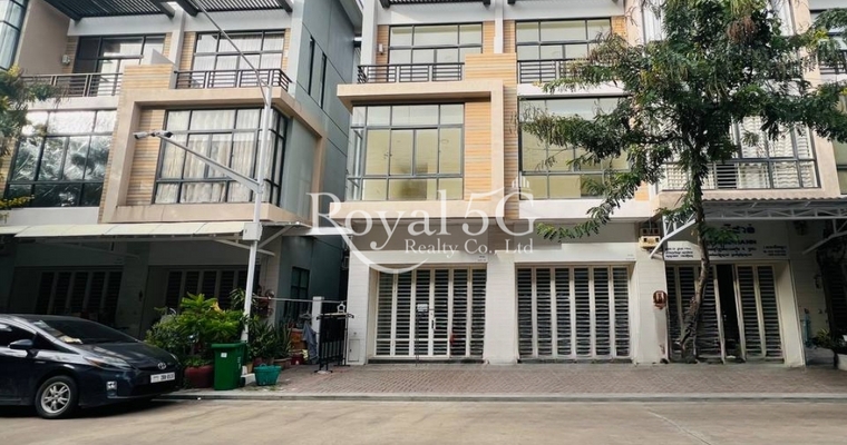 Shophouse For Sale at Borey Peng Huoth Boeng Snor