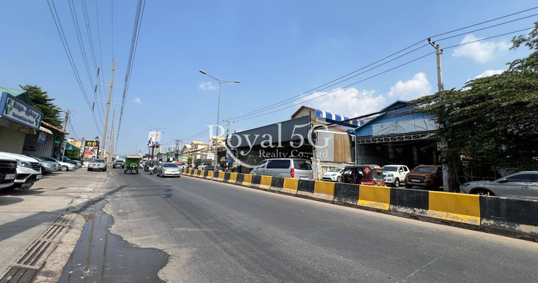 Land For rent at phnom penh thmei